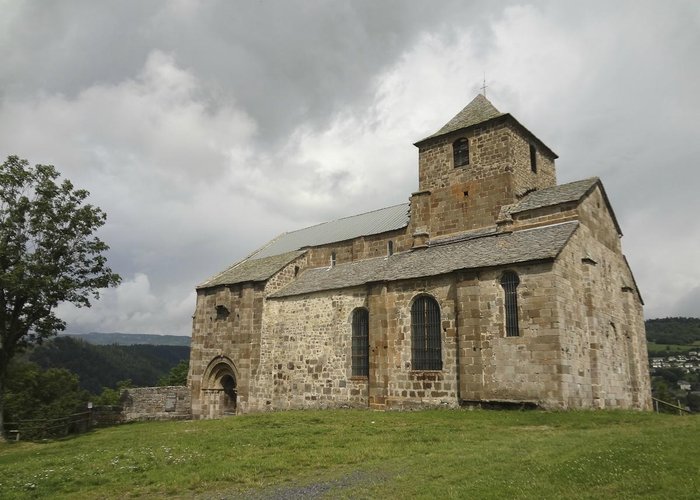 Chapelle romane des Bredons