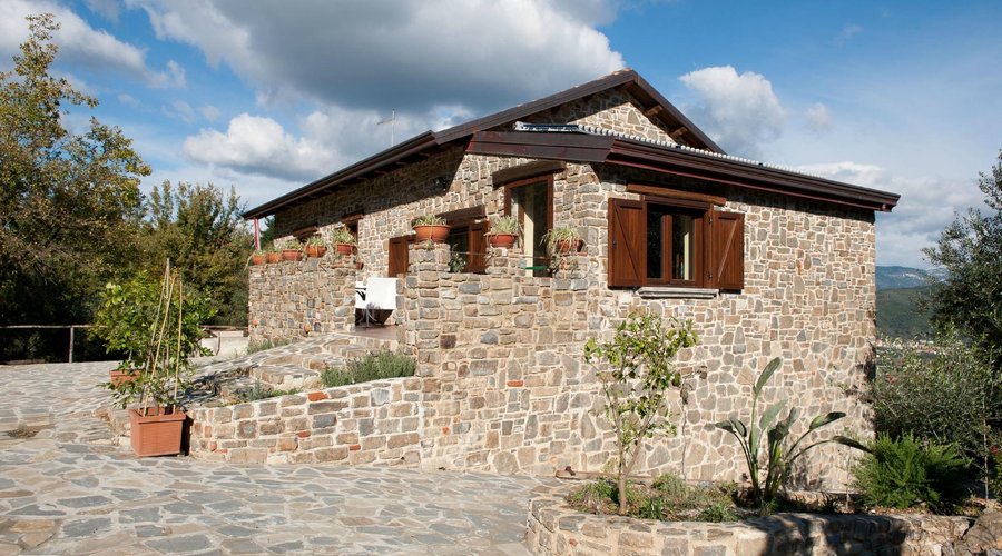 panorama esterno "Country house".