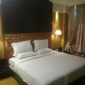 Suite - Bed