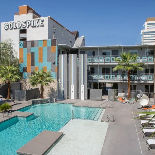hotel oasis at gold spike