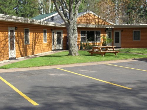 Pine Wood Motel image