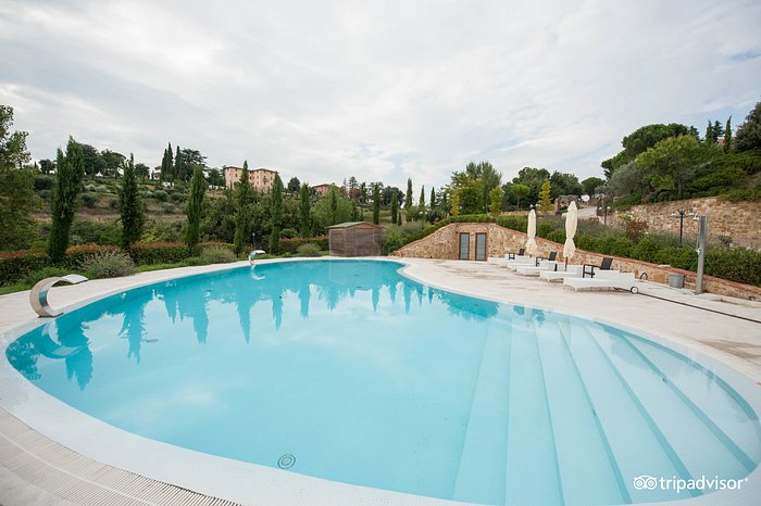 Foto e recensioni della piscina dell'Etruria Resort & Natural Spa -  Tripadvisor