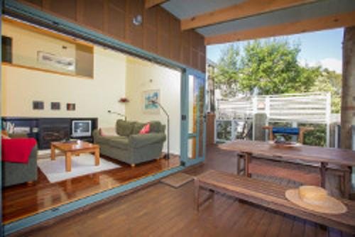 Lounge and Deck
