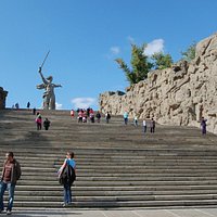 Стены-руины