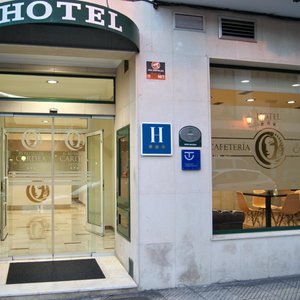 PUERTA  ENTRADA