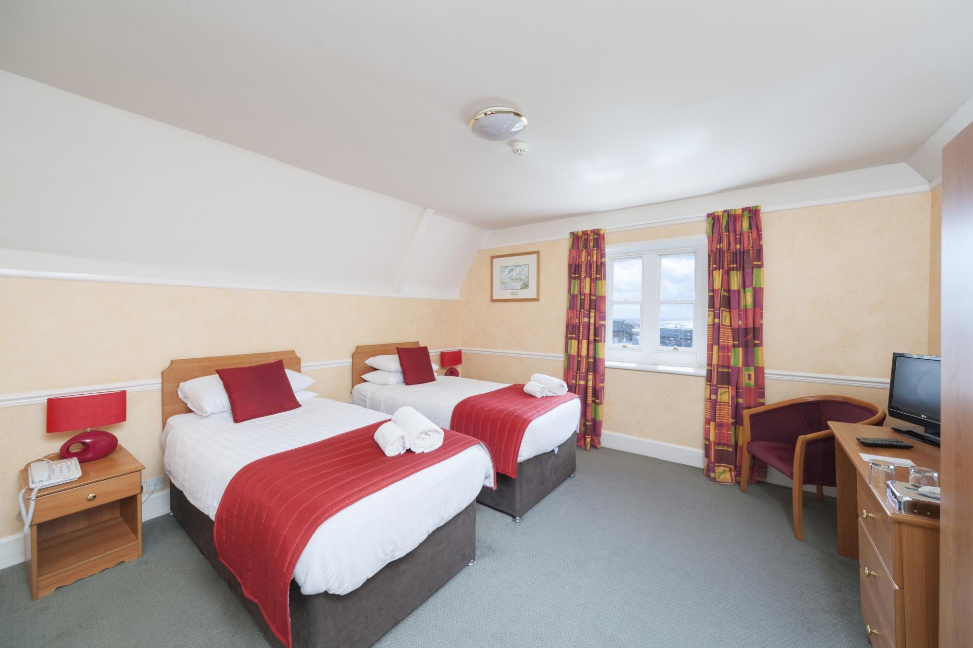 THE GOLDEN LION HOTEL Updated 2024 Reviews Hunstanton