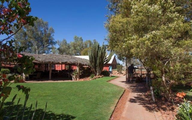Curtin Springs Wayside Inn - Gardens