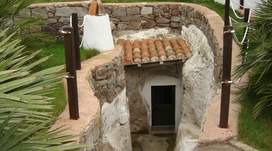 villaggio ipogeo is gruttas