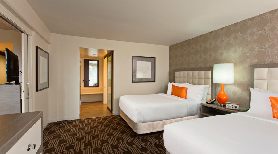Carrington Suite 2 Queen Beds Bedroom