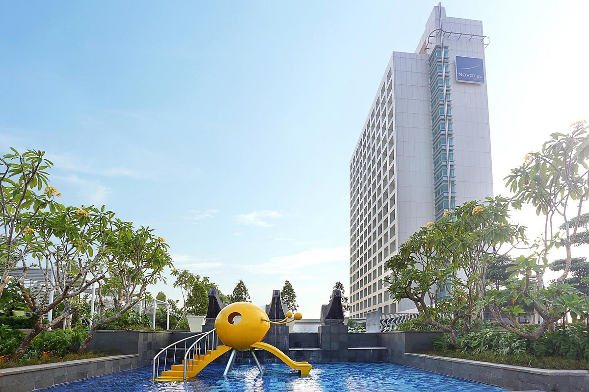 Novotel Tangerang Hotel, hotel em Ásia