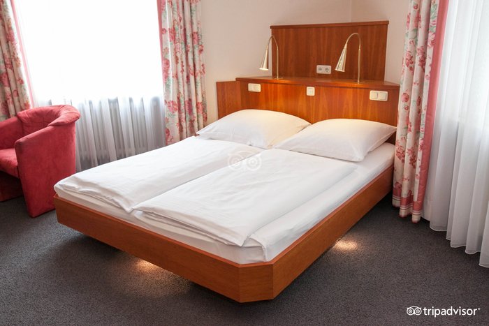 Hotel Uhland: 2024 Prices & Reviews (munich, Germany) - Photos Of Hotel 