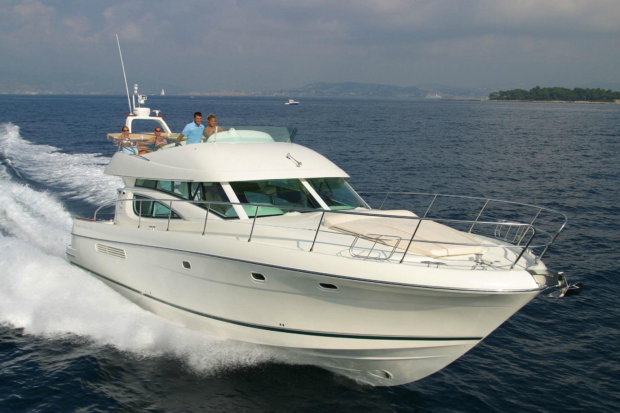 yacht charters singapore