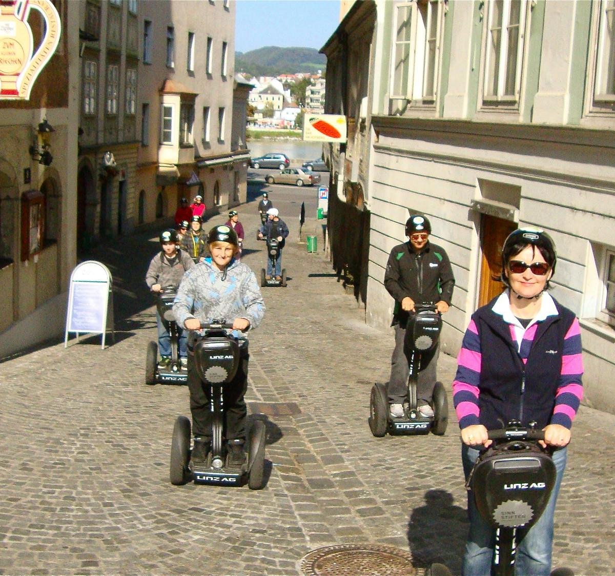 linzerschweben segway city tours hauptplatz linz