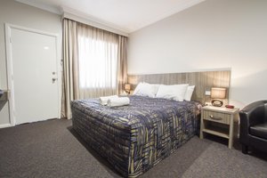 Room & Suite