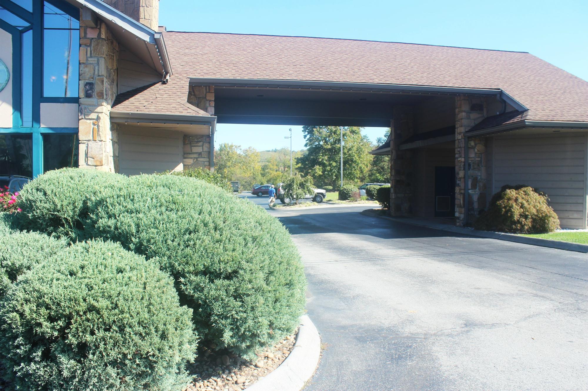 Hotel photo 50 of Arbors at Island Landing Hotel & Suites.