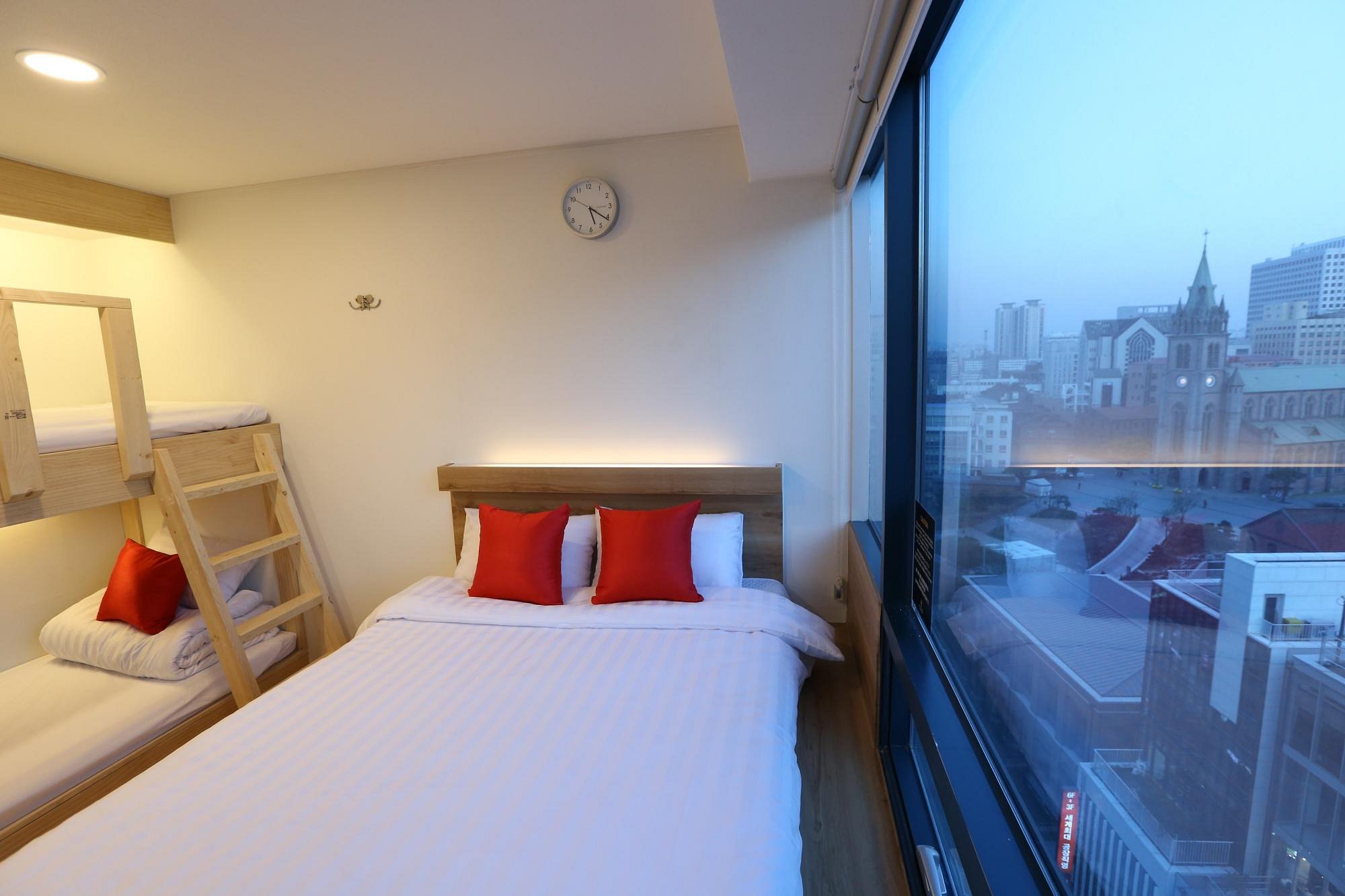 step-inn-myeongdong-1-updated-2022-prices-seoul-south-korea