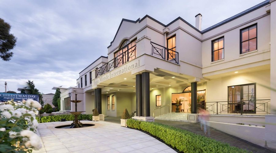Beau Monde Exterior