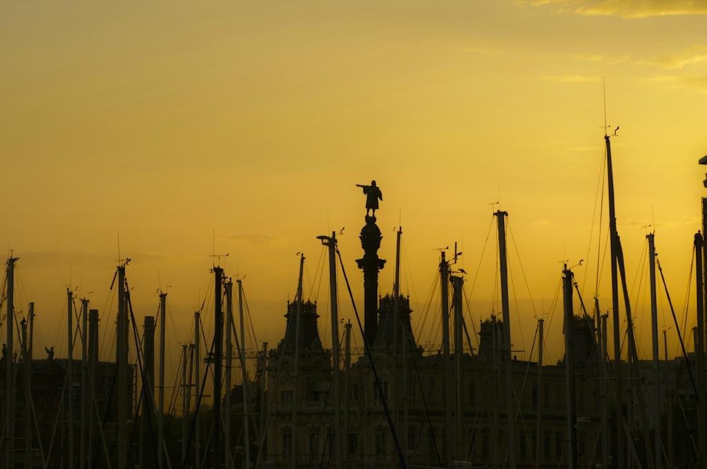 Mirador de Colom from Barcelona Marina