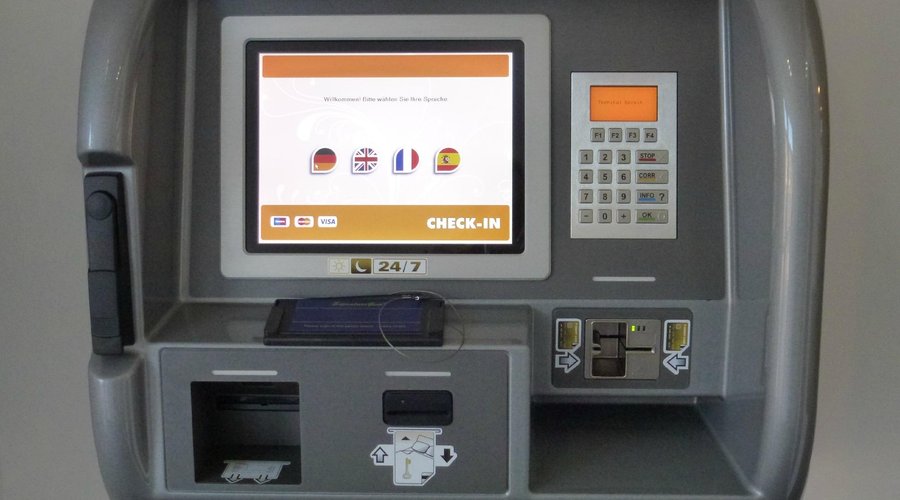 24h Check In Automat
