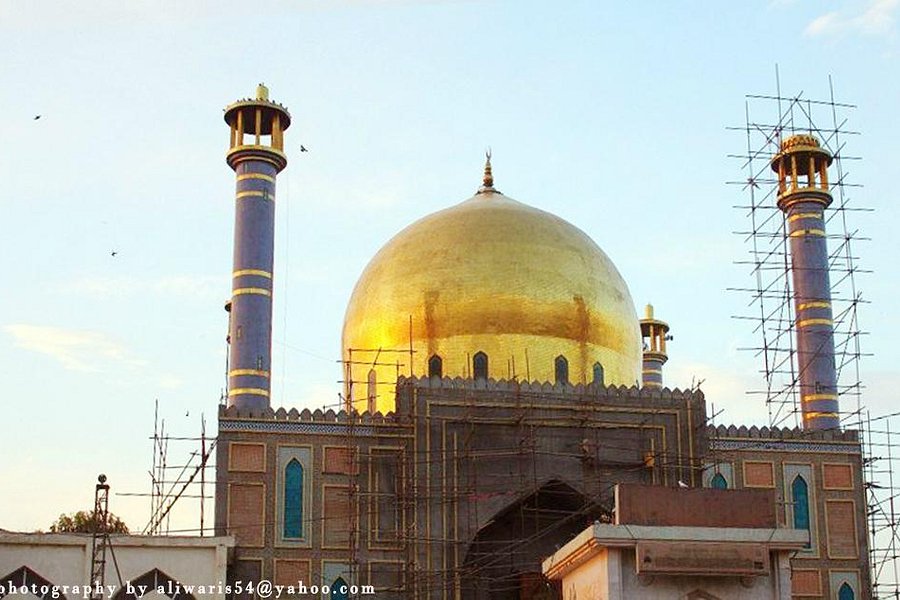 Lal Shahbaz Qalandar Shrine image