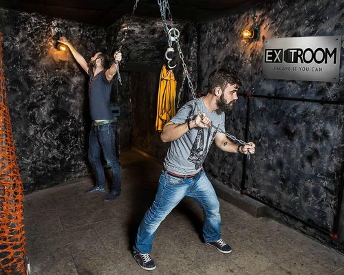 Escape rooms in Israel - fun things to do with friends as a group