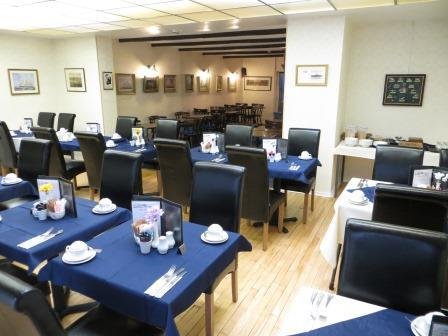 Dining Room / Bar