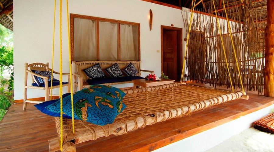 Hakuna Majiwe Bedroom verandah