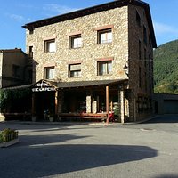 el Hostal desde la plaza