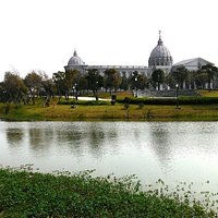 人文藝術的水岸都會公園