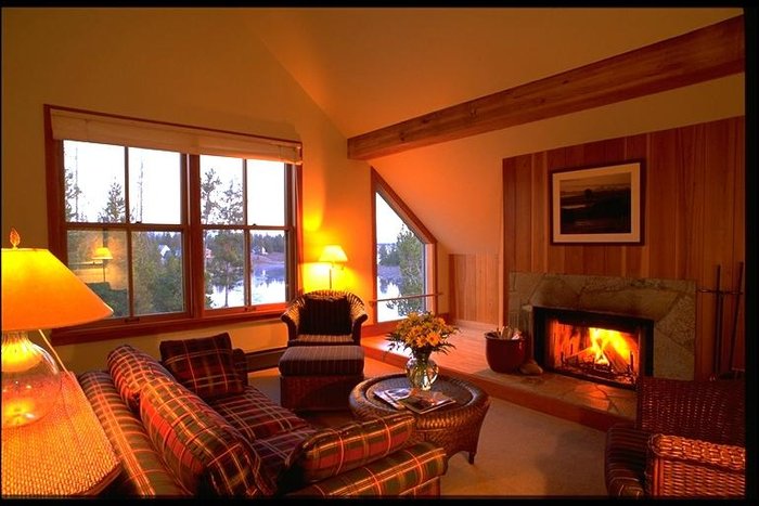 Henry's Fork Lodge Rooms: Pictures & Reviews - Tripadvisor