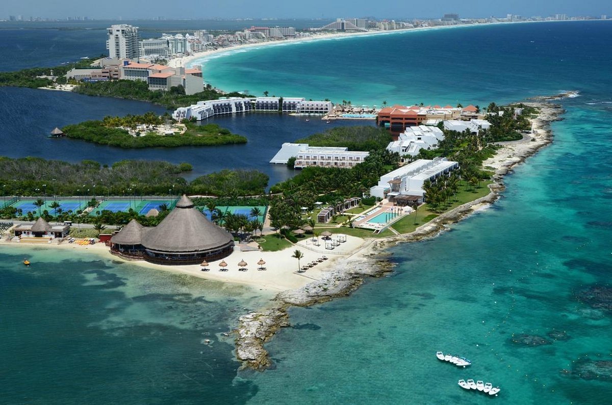 Hotel club mediterraneo cancun tulum underwater museum