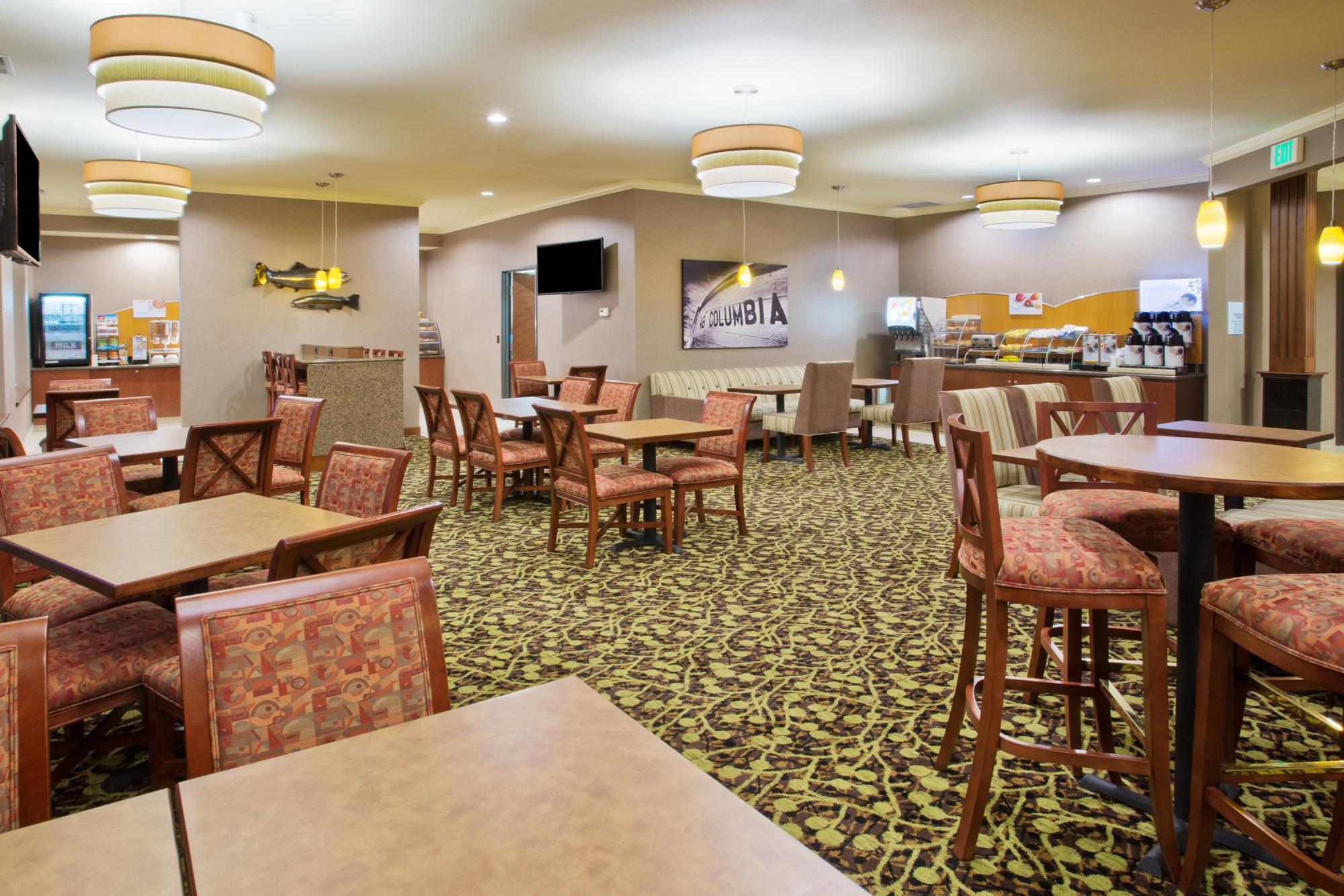 Hotel photo 74 of Holiday Inn Express & Suites Astoria.