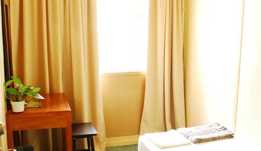 Single Room with Premium Shared Bathroom