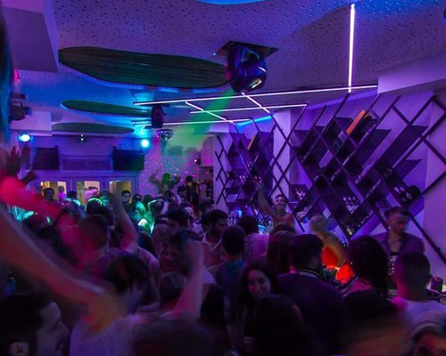 Best 6 Clubs in Ios, Greece