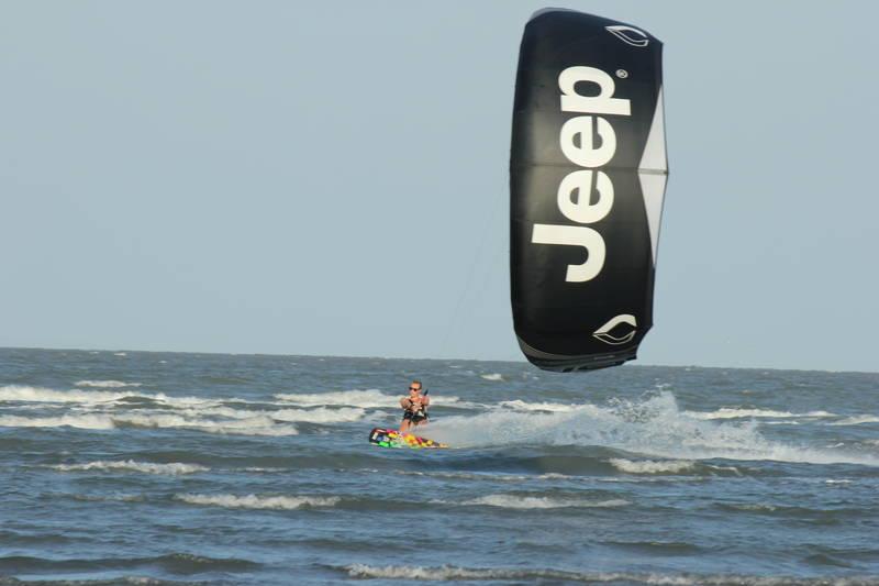 sandgate kitesurfing