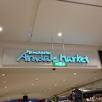 entrance from Arndale Mall