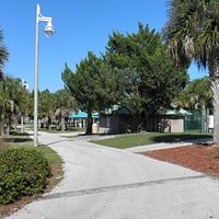 Walking path at Manatee Island Dog Park