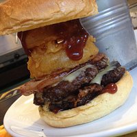 Jollies BBQ burger