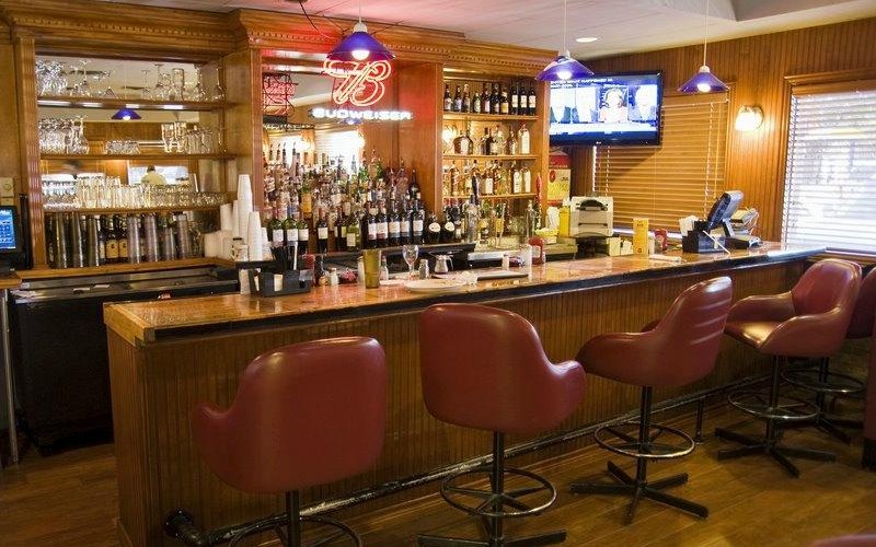 Cindi's NY Deli & Restaurant
