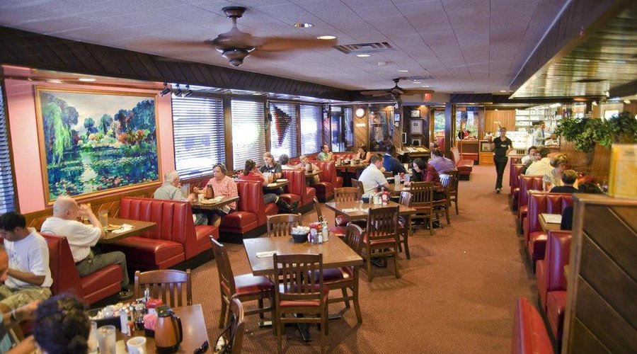Cindi's NY Deli & Restaurant