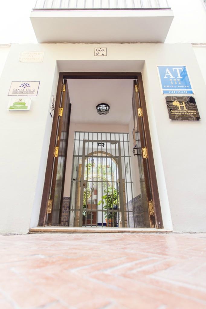 APARTAMENTOS SUITES SANTA CRUZ Updated 2024 Prices Seville Spain