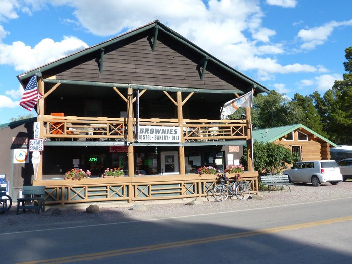 HOSTELLING INTERNATIONAL - BROWNIES HOSTEL - Reviews (East Glacier Park ...