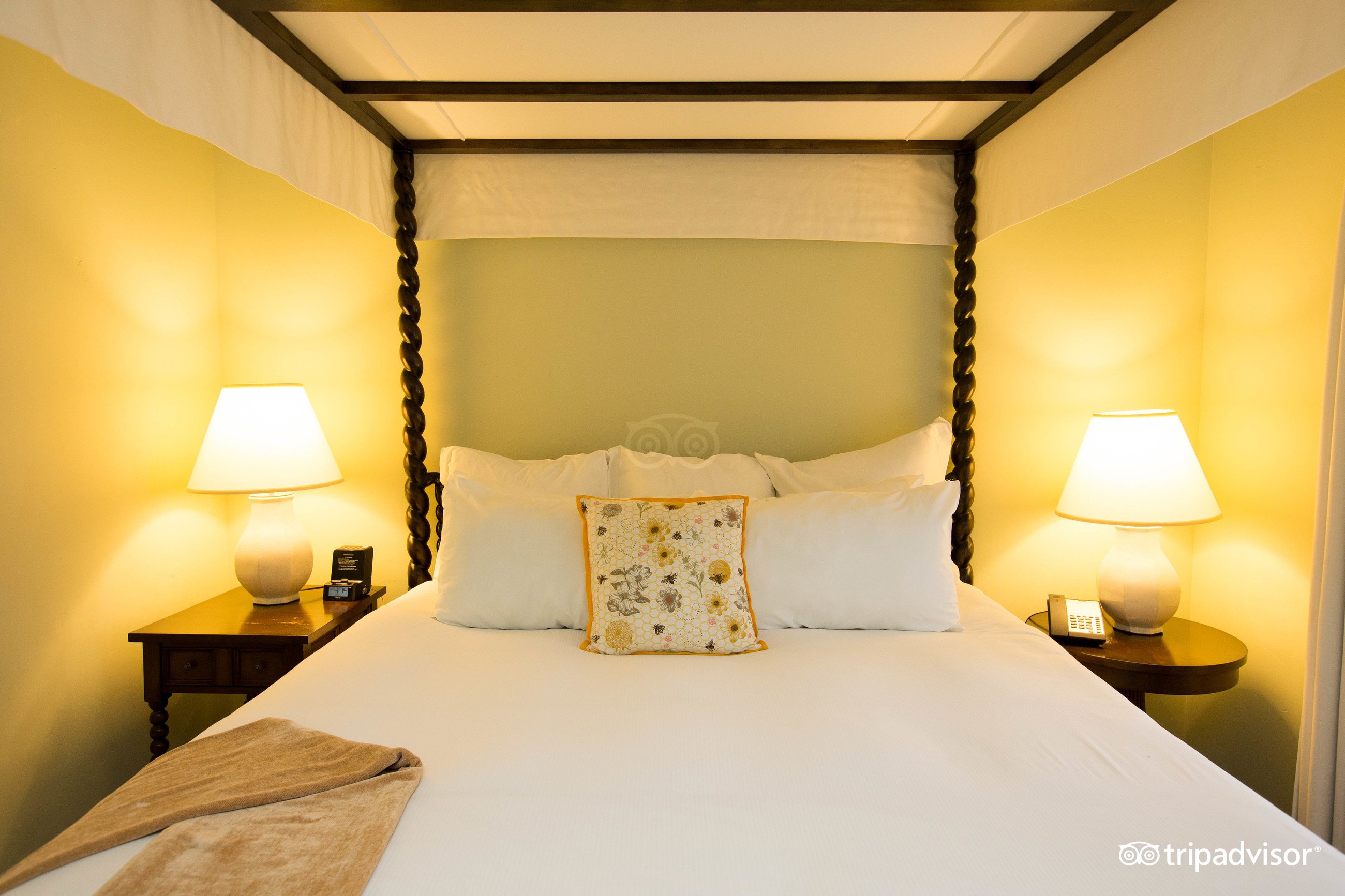 KIMPTON CANARY HOTEL Updated 2021 Prices Reviews Santa Barbara CA   One Bedroom Suite  V4415342 