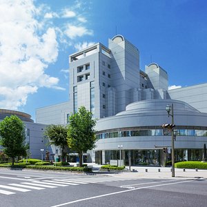 アステールプラザ広島市国際青年会館は4つの機能が入った複合施設です。