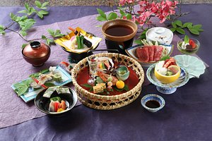 Example of Kaiseki full-course dinner