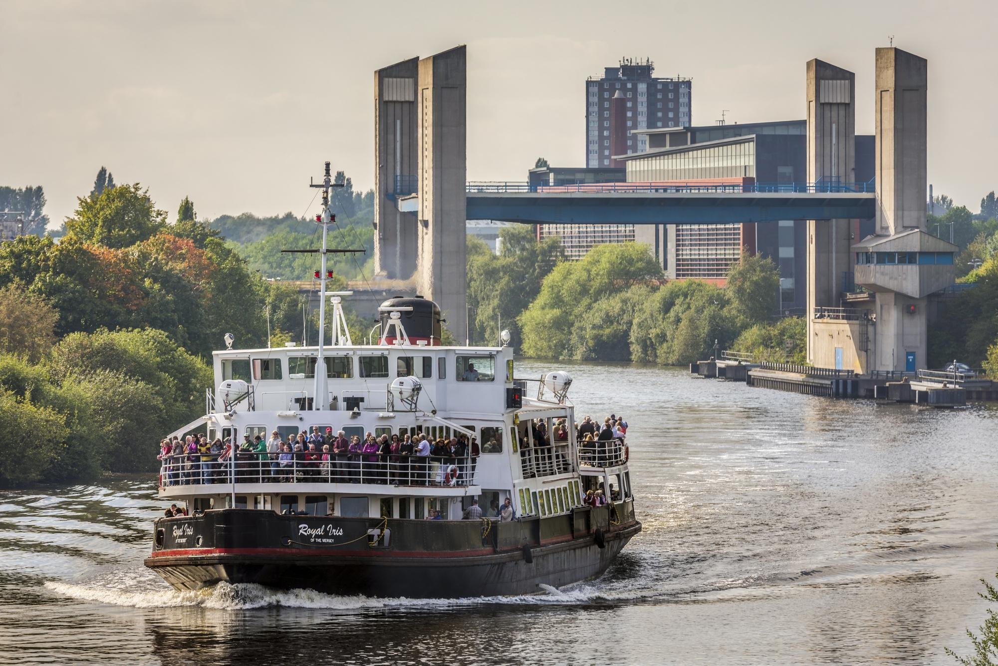 2025年 Manchester Ship Canal Cruise Mersey Ferries 出発前に知っておくべきことすべて トリップアドバイザー