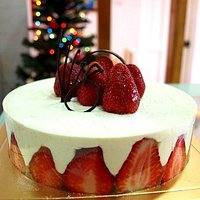 Torta de frutillas frescas con crema mousseline