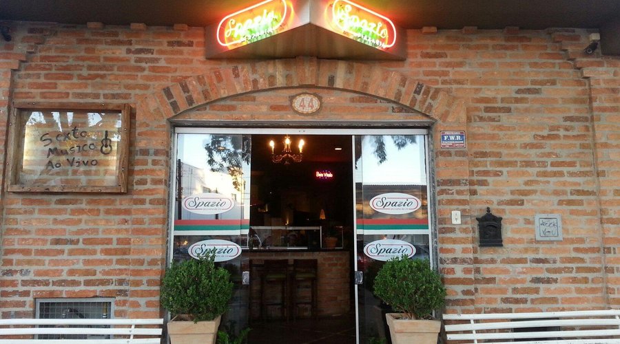 Fachada da Spazio Pizzaria do Zé