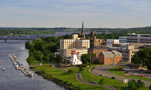 Fredericton's City Scape and the Saint John River