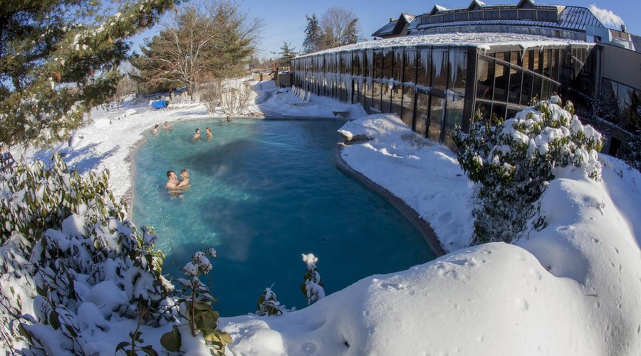 Minerals Hotel outdoor heated pool